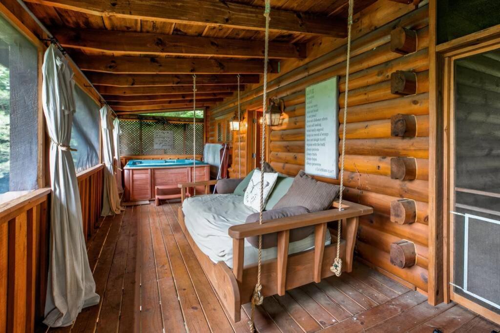 Nice View Fireplace, Hot Tub, Porch Bed, Private سيفيرفيل المظهر الخارجي الصورة