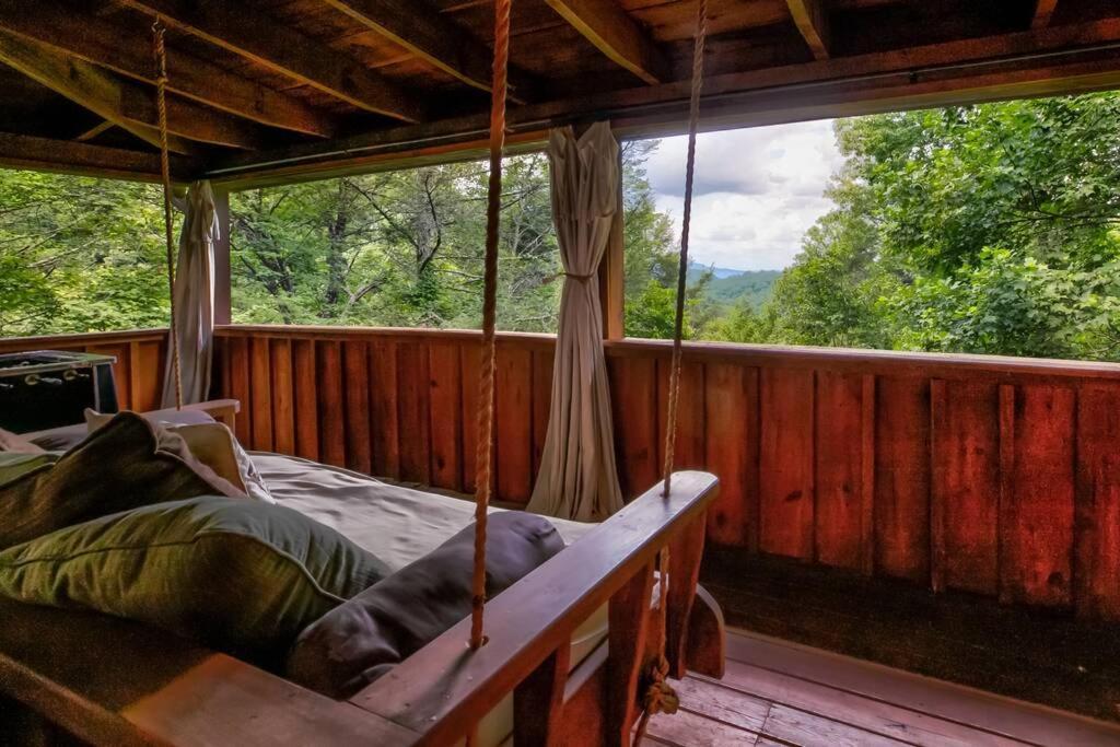 Nice View Fireplace, Hot Tub, Porch Bed, Private سيفيرفيل المظهر الخارجي الصورة