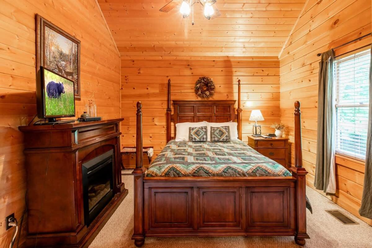 Nice View Fireplace, Hot Tub, Porch Bed, Private سيفيرفيل المظهر الخارجي الصورة