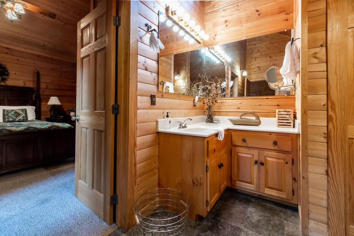 Nice View Fireplace, Hot Tub, Porch Bed, Private سيفيرفيل المظهر الخارجي الصورة