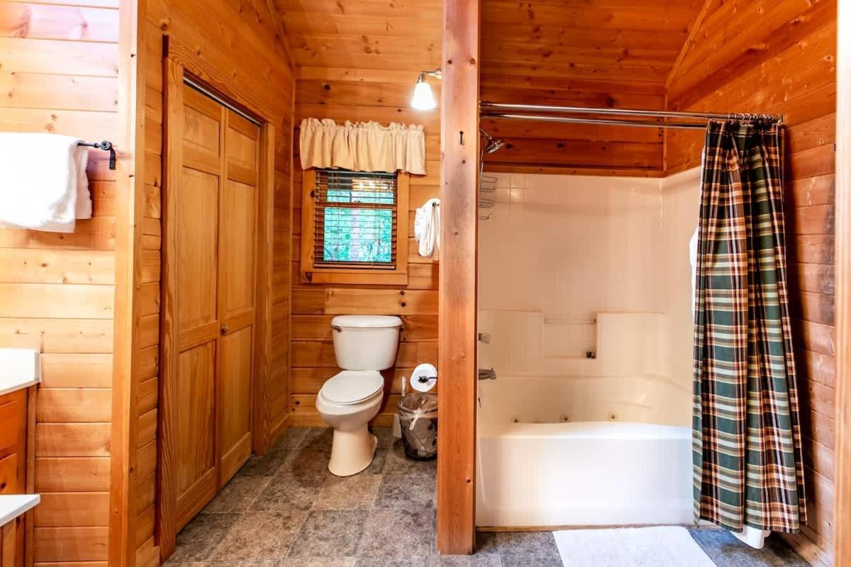 Nice View Fireplace, Hot Tub, Porch Bed, Private سيفيرفيل المظهر الخارجي الصورة