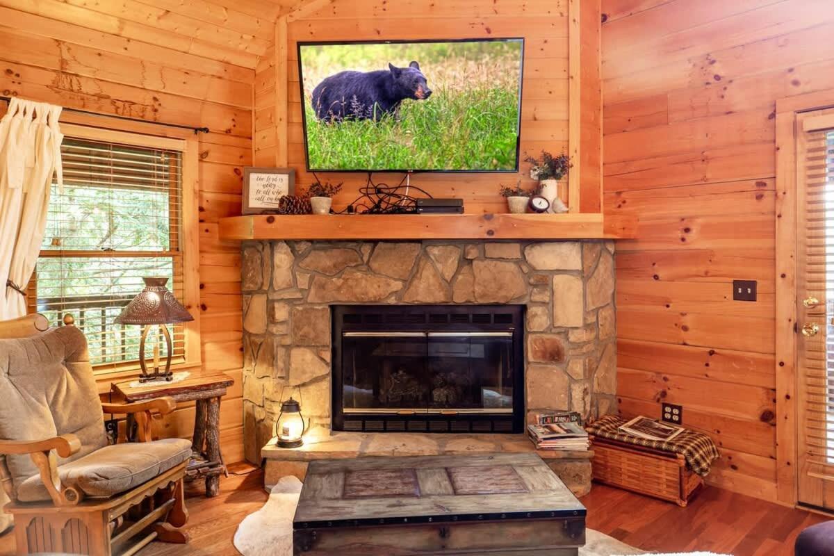 Nice View Fireplace, Hot Tub, Porch Bed, Private سيفيرفيل المظهر الخارجي الصورة
