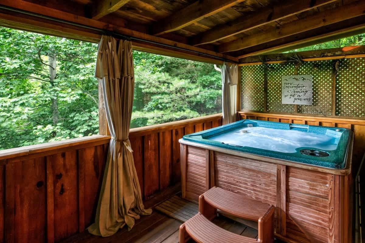 Nice View Fireplace, Hot Tub, Porch Bed, Private سيفيرفيل المظهر الخارجي الصورة