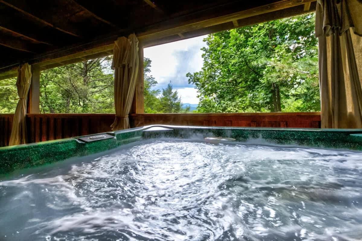 Nice View Fireplace, Hot Tub, Porch Bed, Private سيفيرفيل المظهر الخارجي الصورة